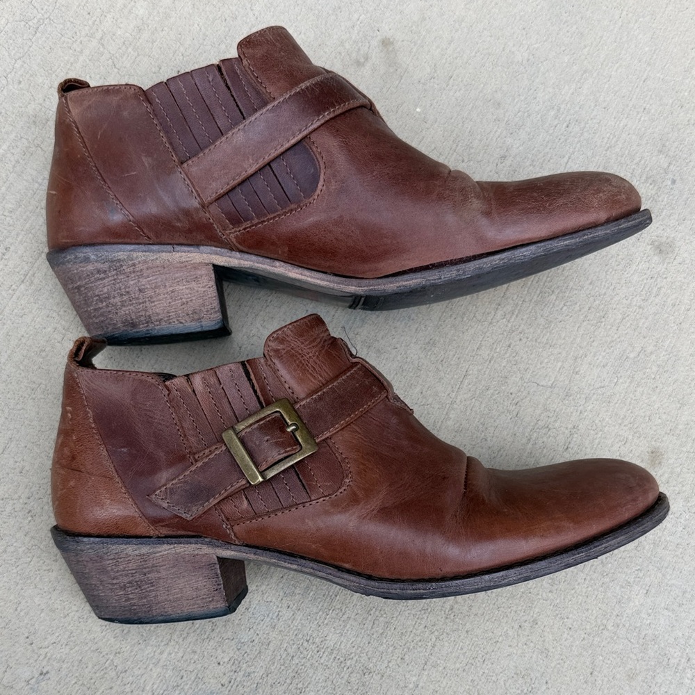 Charles David Cognac Brown Leather Ankle Booties with Buckle